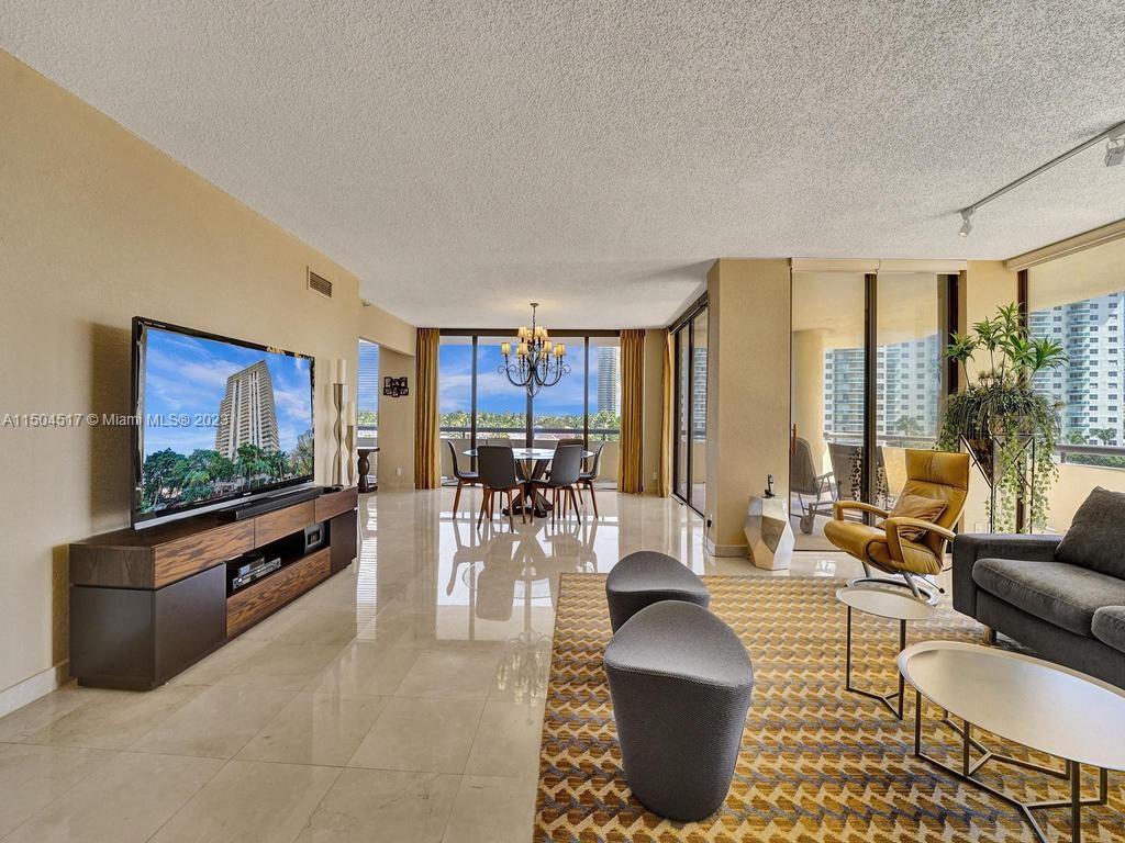 19355 Turnberry Way 3J, Aventura, Florida 33180, 3 Bedrooms Bedrooms, ,2 BathroomsBathrooms,Residentiallease,For Rent,19355 Turnberry Way 3J,A11504517