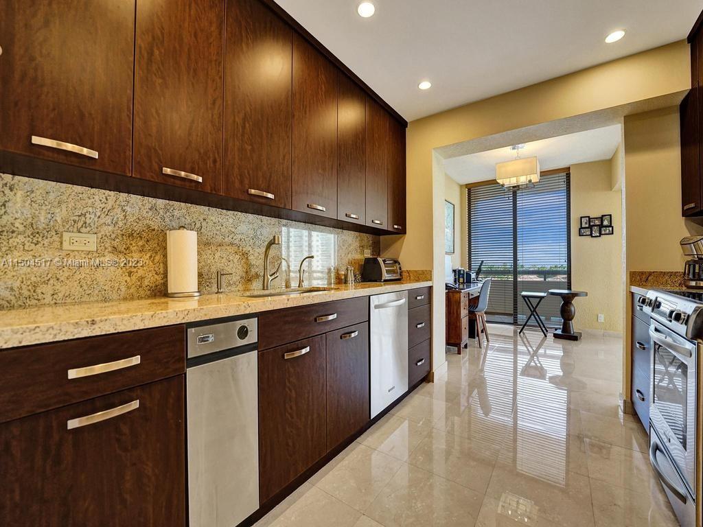 19355 Turnberry Way 3J, Aventura, Florida 33180, 3 Bedrooms Bedrooms, ,2 BathroomsBathrooms,Residentiallease,For Rent,19355 Turnberry Way 3J,A11504517