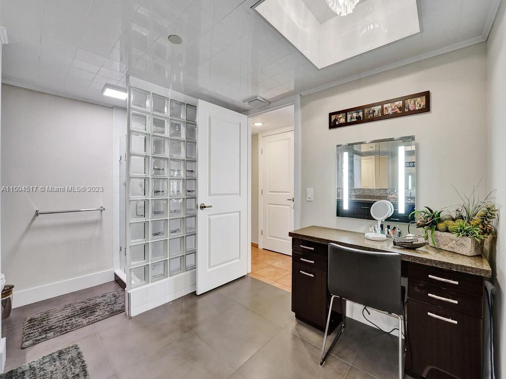 19355 Turnberry Way 3J, Aventura, Florida 33180, 3 Bedrooms Bedrooms, ,2 BathroomsBathrooms,Residentiallease,For Rent,19355 Turnberry Way 3J,A11504517