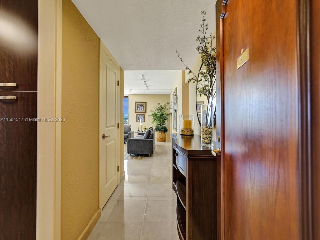 19355 Turnberry Way 3J, Aventura, Florida 33180, 3 Bedrooms Bedrooms, ,2 BathroomsBathrooms,Residentiallease,For Rent,19355 Turnberry Way 3J,A11504517