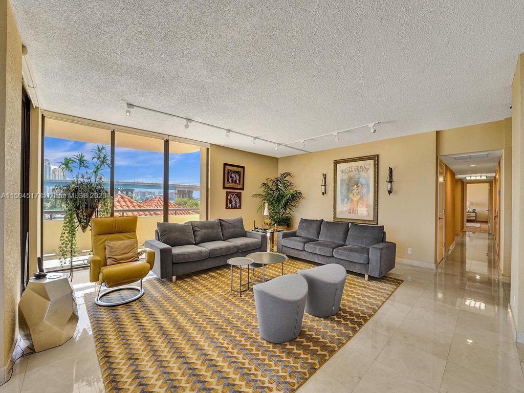 19355 Turnberry Way 3J, Aventura, Florida 33180, 3 Bedrooms Bedrooms, ,2 BathroomsBathrooms,Residentiallease,For Rent,19355 Turnberry Way 3J,A11504517