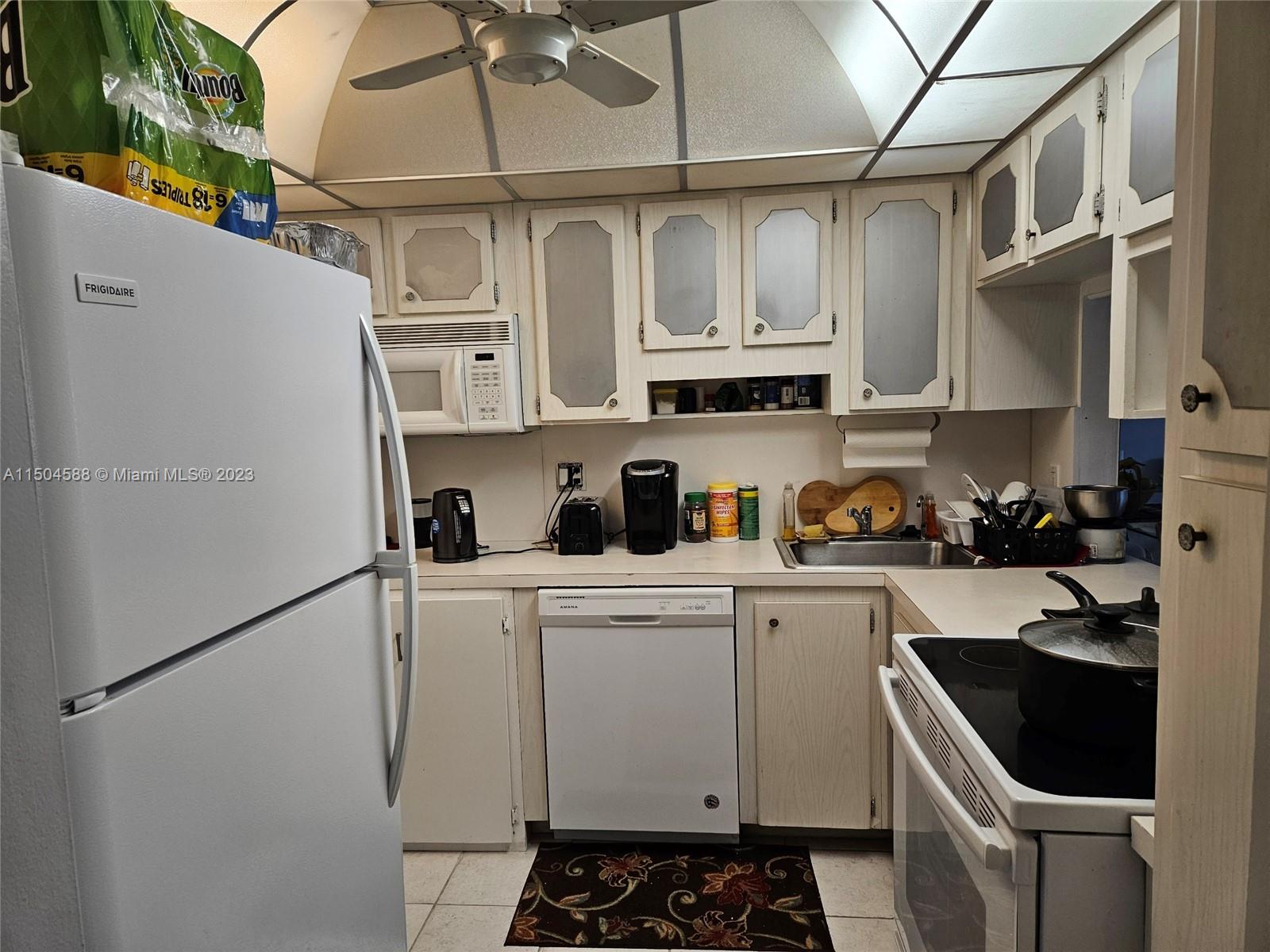 1801 S Ocean Dr 436, Hallandale Beach, Florida 33009, 1 Bedroom Bedrooms, ,1 BathroomBathrooms,Residentiallease,For Rent,1801 S Ocean Dr 436,A11504588