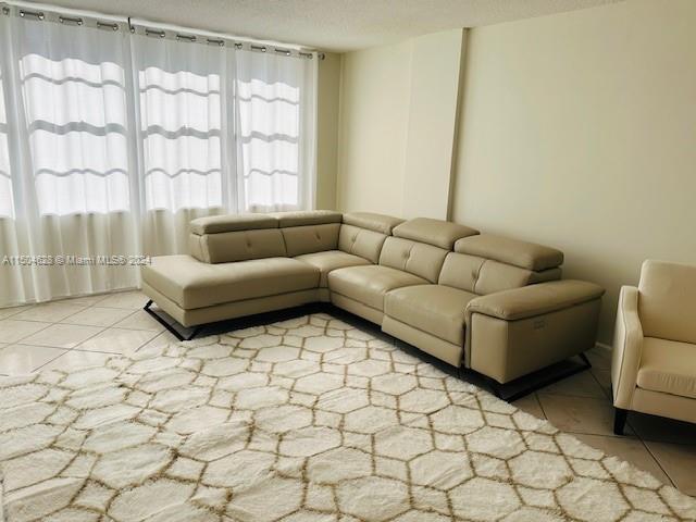 3725 S Ocean Dr 424, Hollywood, Florida 33019, 2 Bedrooms Bedrooms, ,2 BathroomsBathrooms,Residentiallease,For Rent,3725 S Ocean Dr 424,A11504628