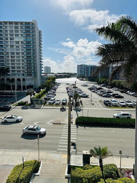 3725 S Ocean Dr 424, Hollywood, Florida 33019, 2 Bedrooms Bedrooms, ,2 BathroomsBathrooms,Residentiallease,For Rent,3725 S Ocean Dr 424,A11504628