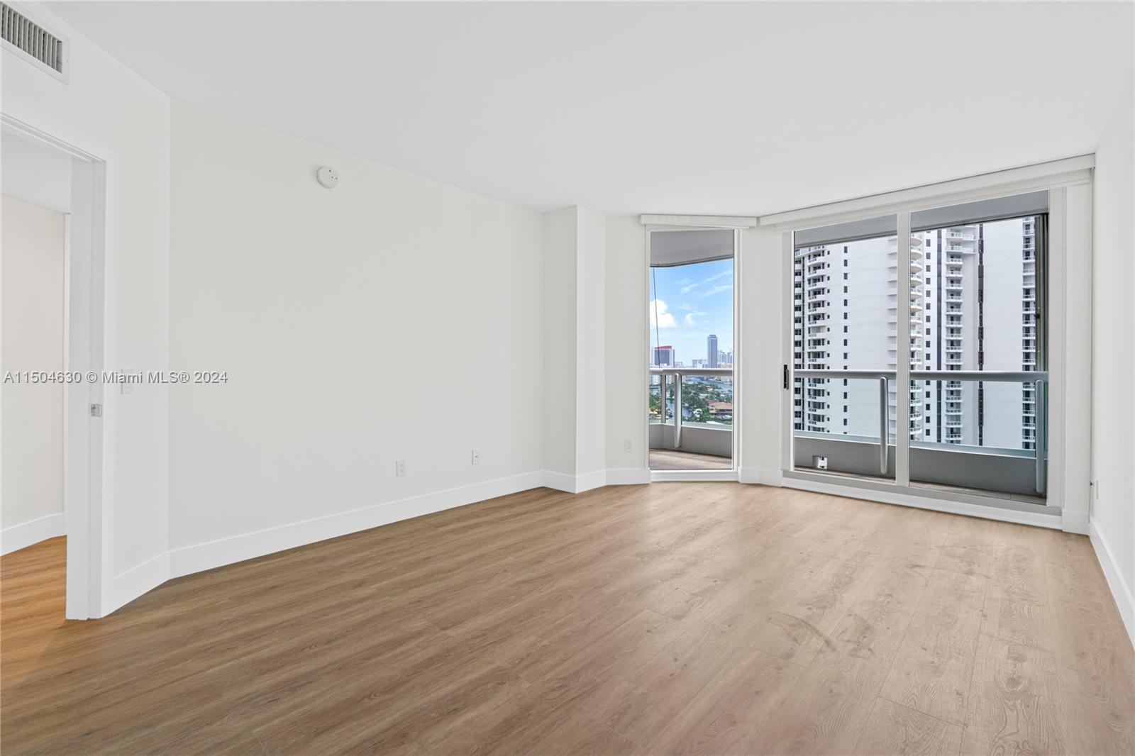 21055 Yacht Club Dr, Aventura, FL, 33180 United States, 3 Bedrooms Bedrooms, ,2 BathroomsBathrooms,Residential,For Sale,Yacht Club Dr,A11504630