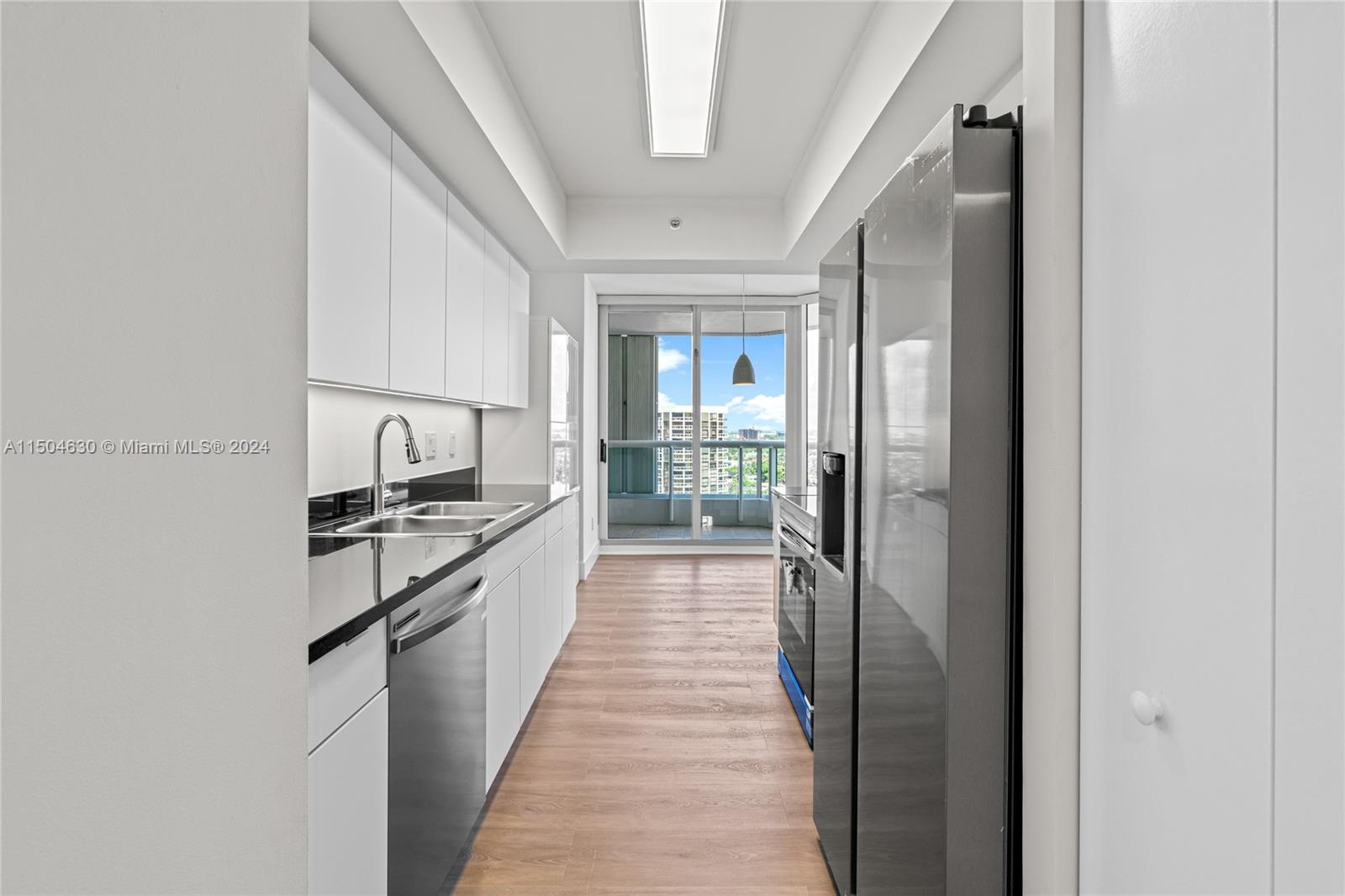 21055 Yacht Club Dr, Aventura, FL, 33180 United States, 3 Bedrooms Bedrooms, ,2 BathroomsBathrooms,Residential,For Sale,Yacht Club Dr,A11504630