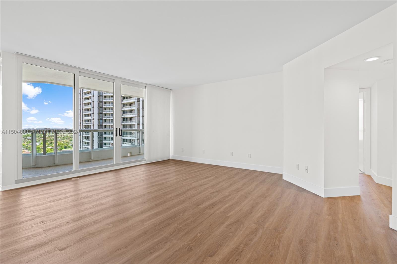 21055 Yacht Club Dr, Aventura, FL, 33180 United States, 3 Bedrooms Bedrooms, ,2 BathroomsBathrooms,Residential,For Sale,Yacht Club Dr,A11504630