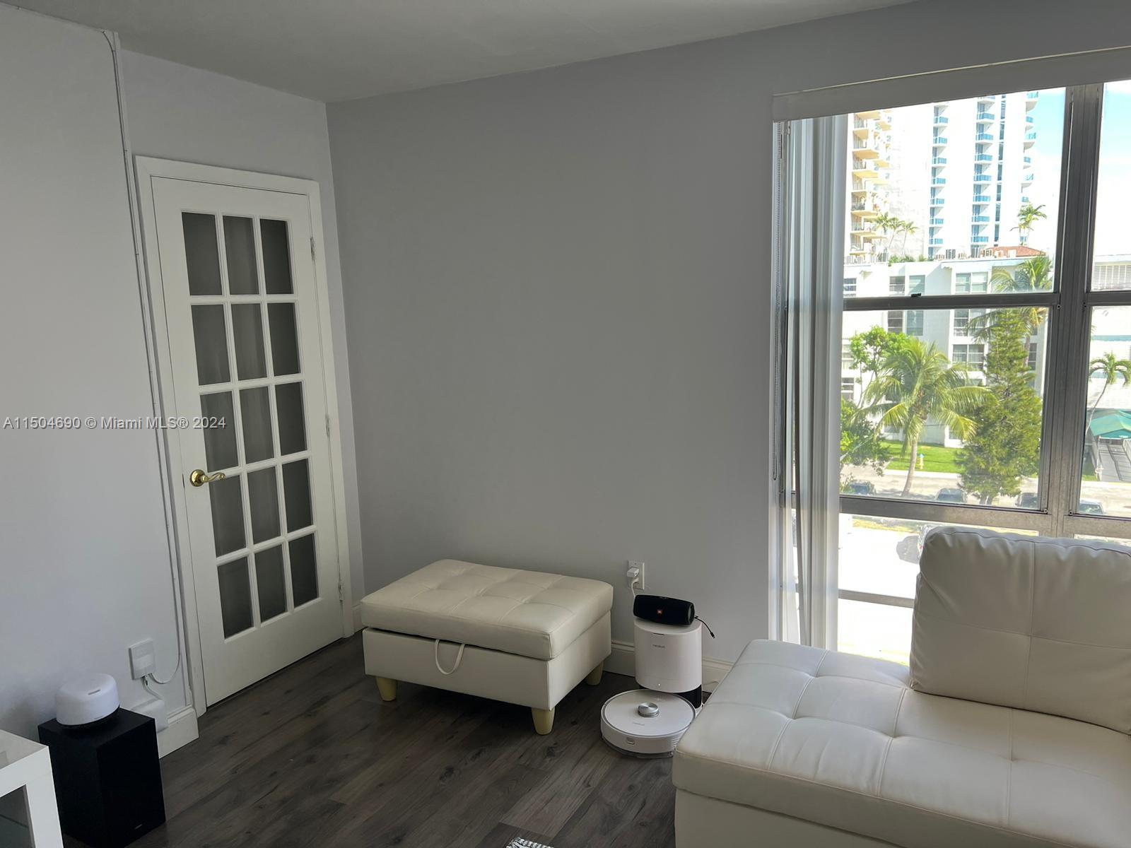 17570 Atlantic Blvd, Sunny Isles Beach, FL, 33160 United States, 1 Bedroom Bedrooms, ,1 BathroomBathrooms,Residential,For Sale,Atlantic Blvd,A11504690