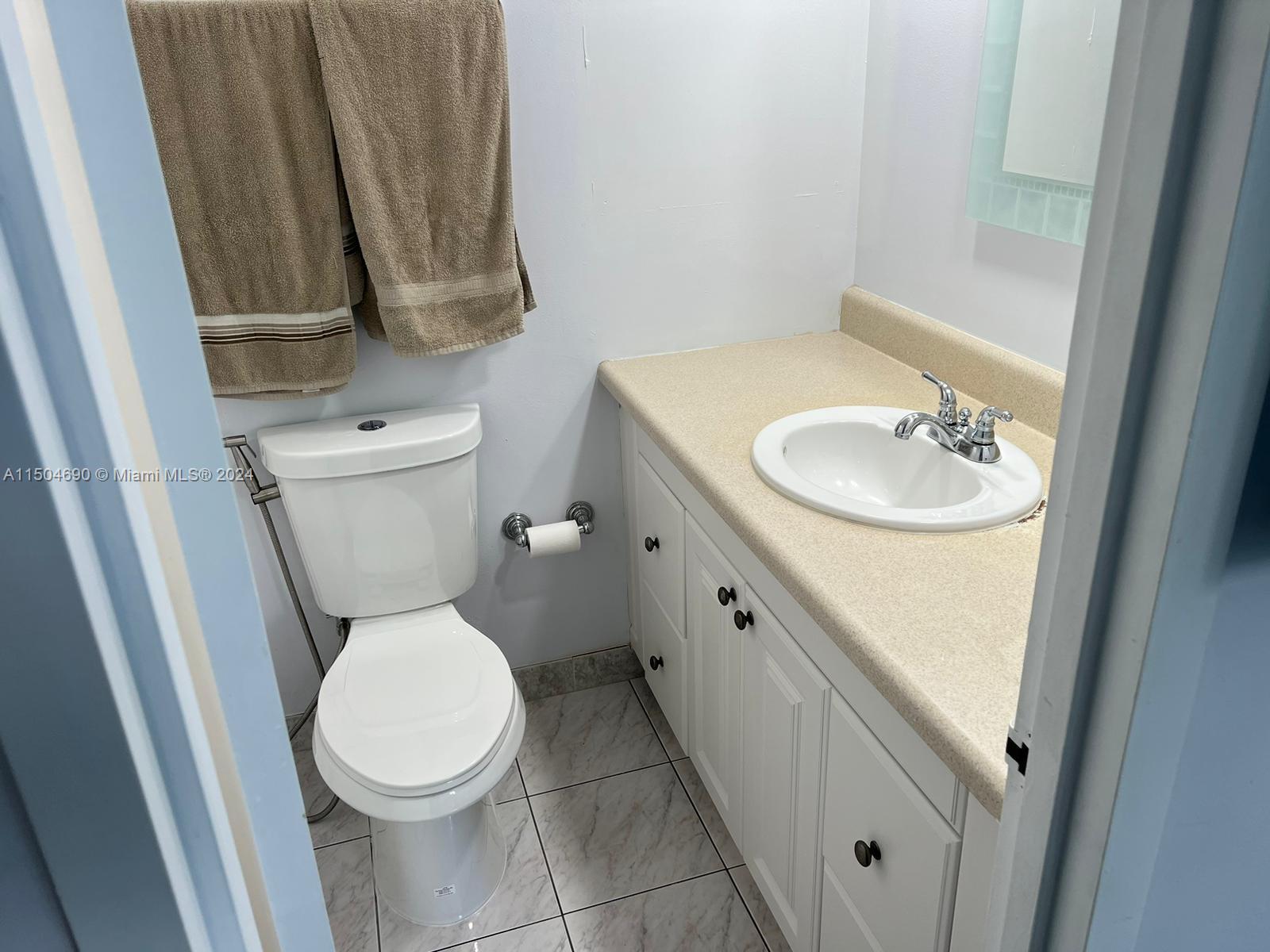 17570 Atlantic Blvd, Sunny Isles Beach, FL, 33160 United States, 1 Bedroom Bedrooms, ,1 BathroomBathrooms,Residential,For Sale,Atlantic Blvd,A11504690