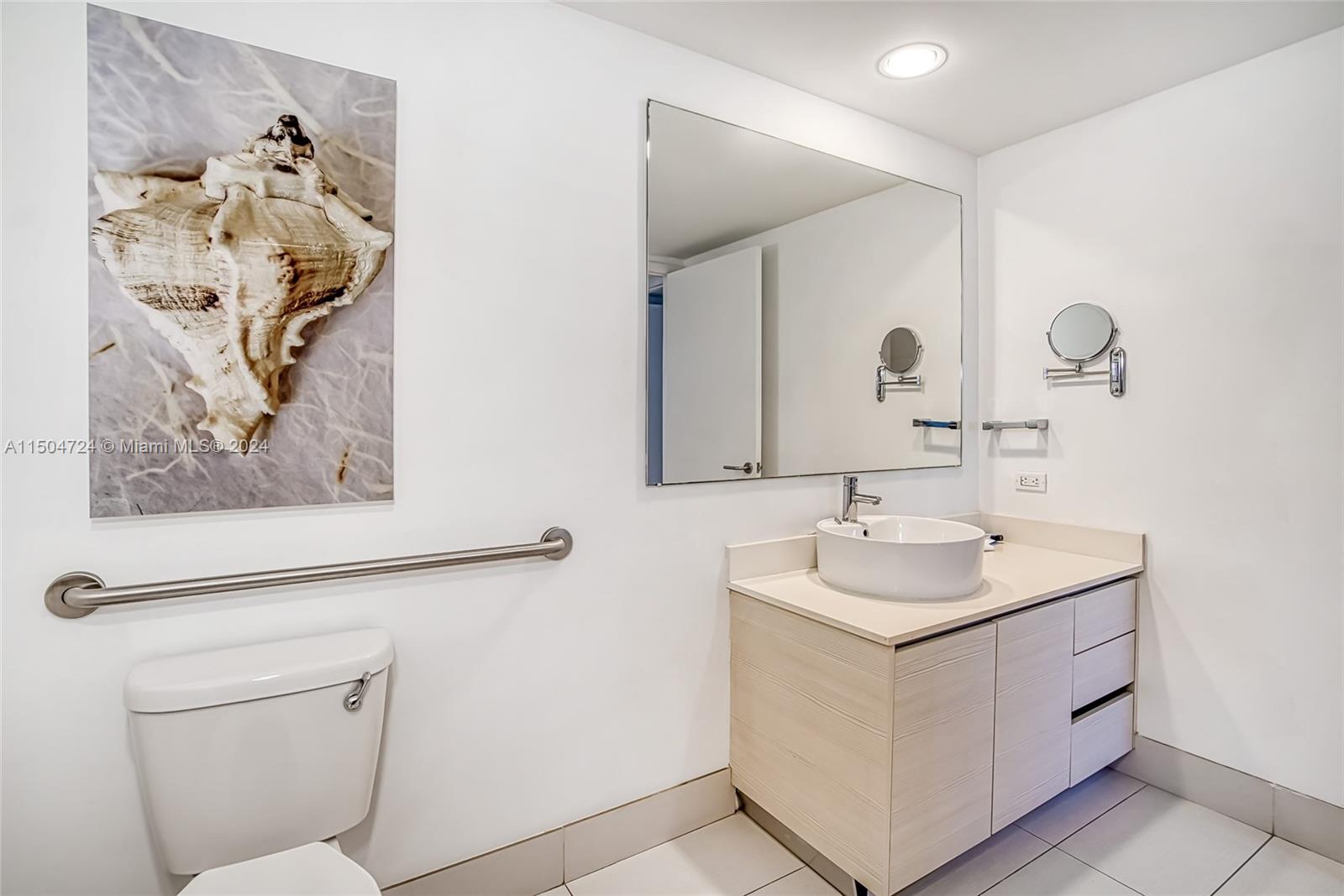 2602 E Hallandale Beach Blvd R2304, Hallandale Beach, Florida 33009, 2 Bedrooms Bedrooms, ,2 BathroomsBathrooms,Residential,For Sale,2602 E Hallandale Beach Blvd R2304,A11504724