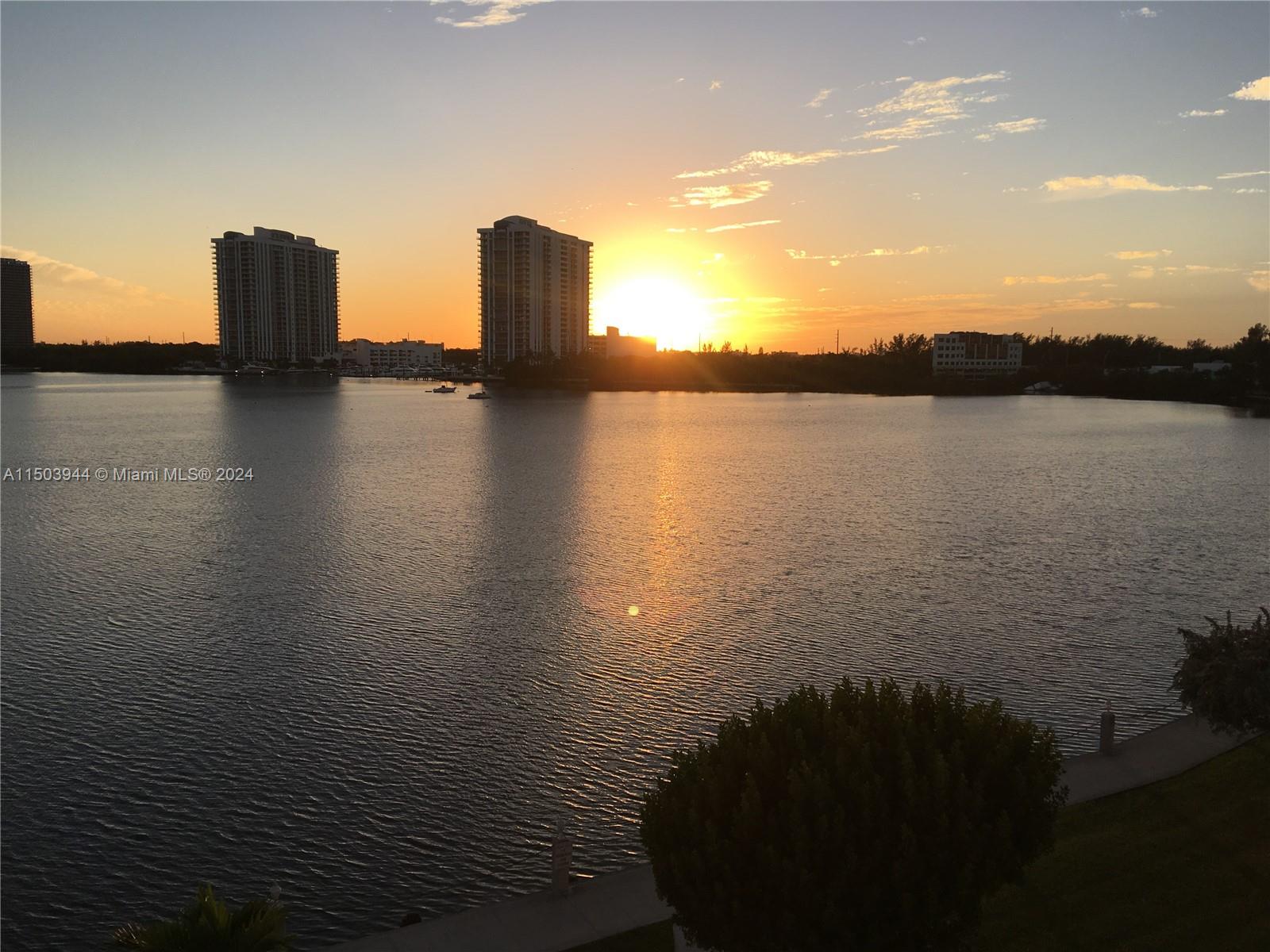 3010 Marcos Dr R403, Aventura, Florida 33160, 1 Bedroom Bedrooms, ,1 BathroomBathrooms,Residential,For Sale,3010 Marcos Dr R403,A11503944
