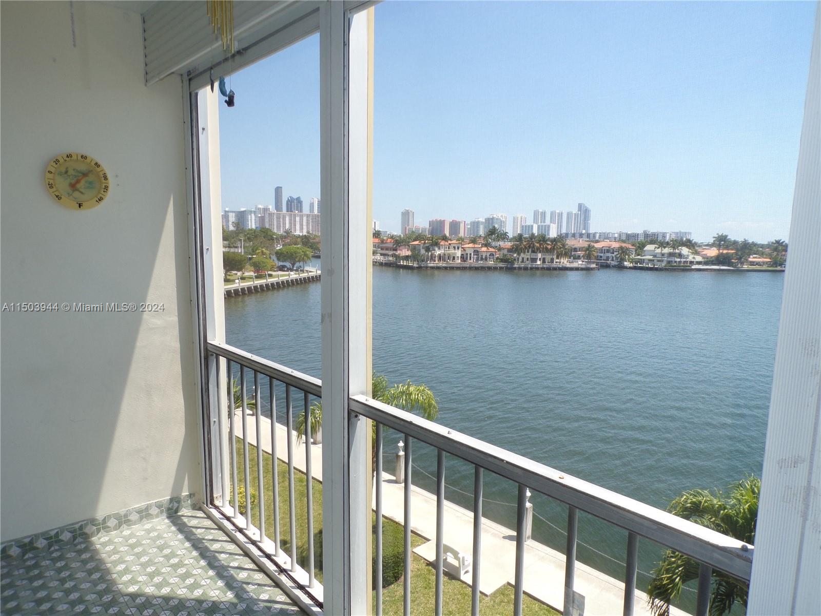 3010 Marcos Dr R403, Aventura, Florida 33160, 1 Bedroom Bedrooms, ,1 BathroomBathrooms,Residential,For Sale,3010 Marcos Dr R403,A11503944