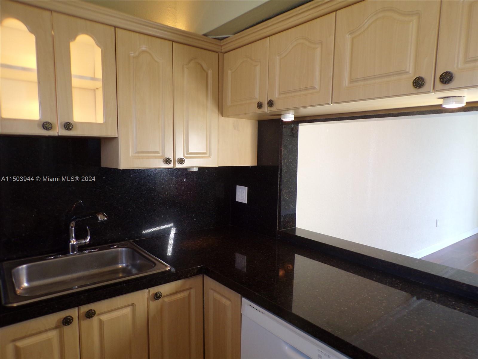 3010 Marcos Dr R403, Aventura, Florida 33160, 1 Bedroom Bedrooms, ,1 BathroomBathrooms,Residential,For Sale,3010 Marcos Dr R403,A11503944