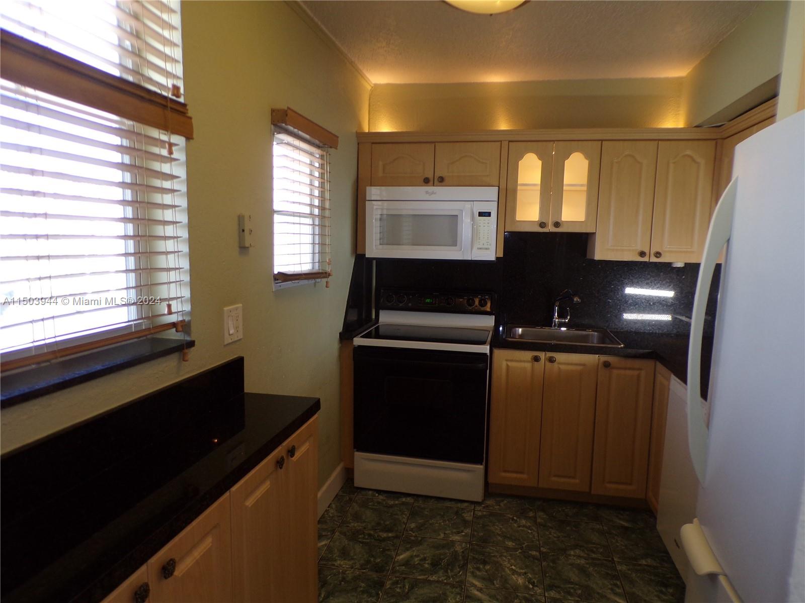 3010 Marcos Dr R403, Aventura, Florida 33160, 1 Bedroom Bedrooms, ,1 BathroomBathrooms,Residential,For Sale,3010 Marcos Dr R403,A11503944