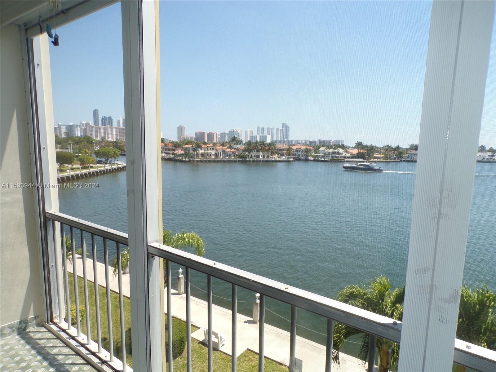 3010 Marcos Dr R403, Aventura, Florida 33160, 1 Bedroom Bedrooms, ,1 BathroomBathrooms,Residential,For Sale,3010 Marcos Dr R403,A11503944