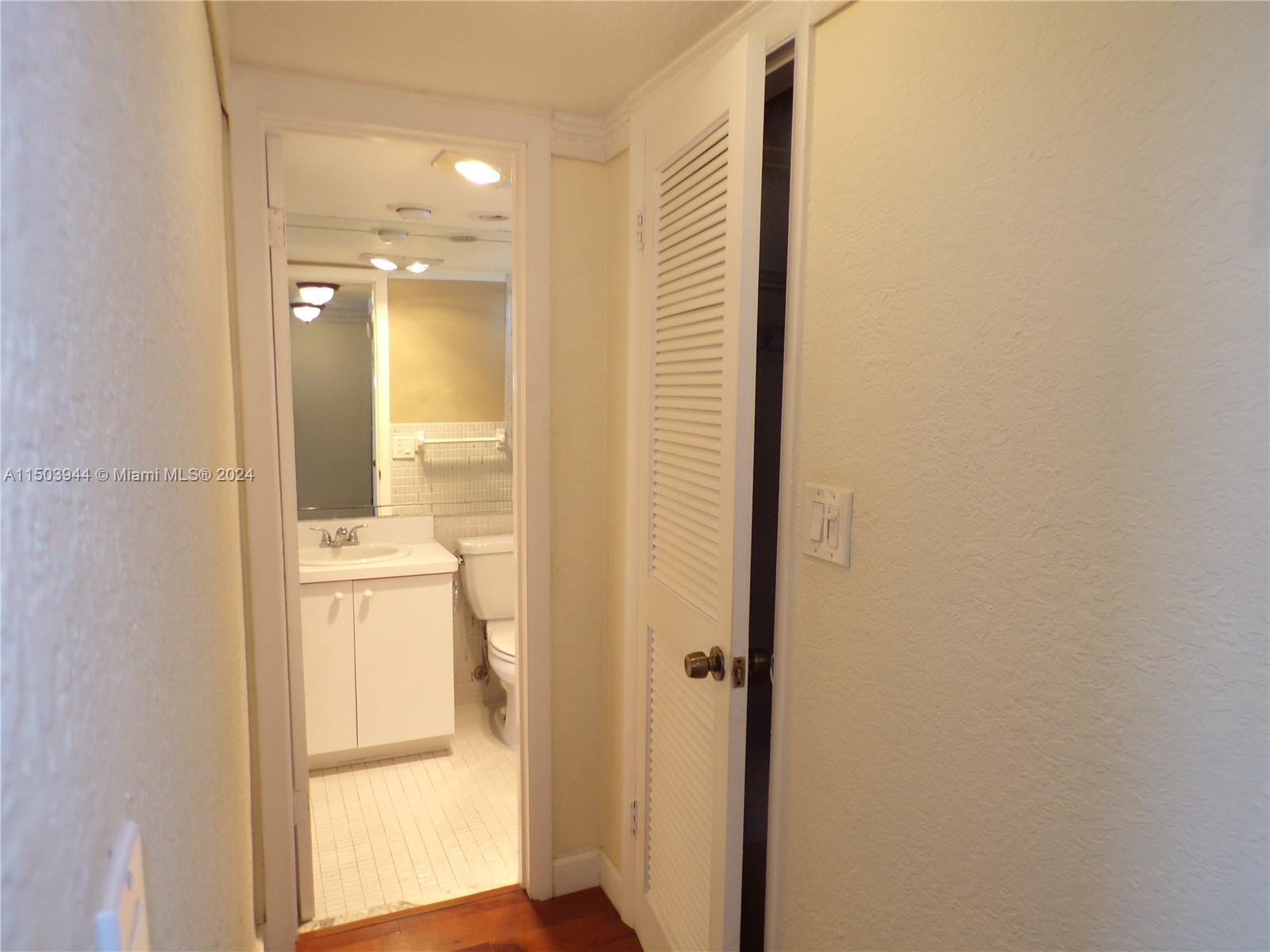 3010 Marcos Dr R403, Aventura, Florida 33160, 1 Bedroom Bedrooms, ,1 BathroomBathrooms,Residential,For Sale,3010 Marcos Dr R403,A11503944