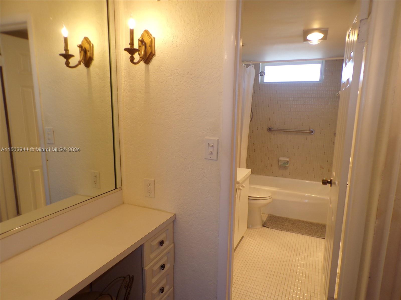 3010 Marcos Dr R403, Aventura, Florida 33160, 1 Bedroom Bedrooms, ,1 BathroomBathrooms,Residential,For Sale,3010 Marcos Dr R403,A11503944
