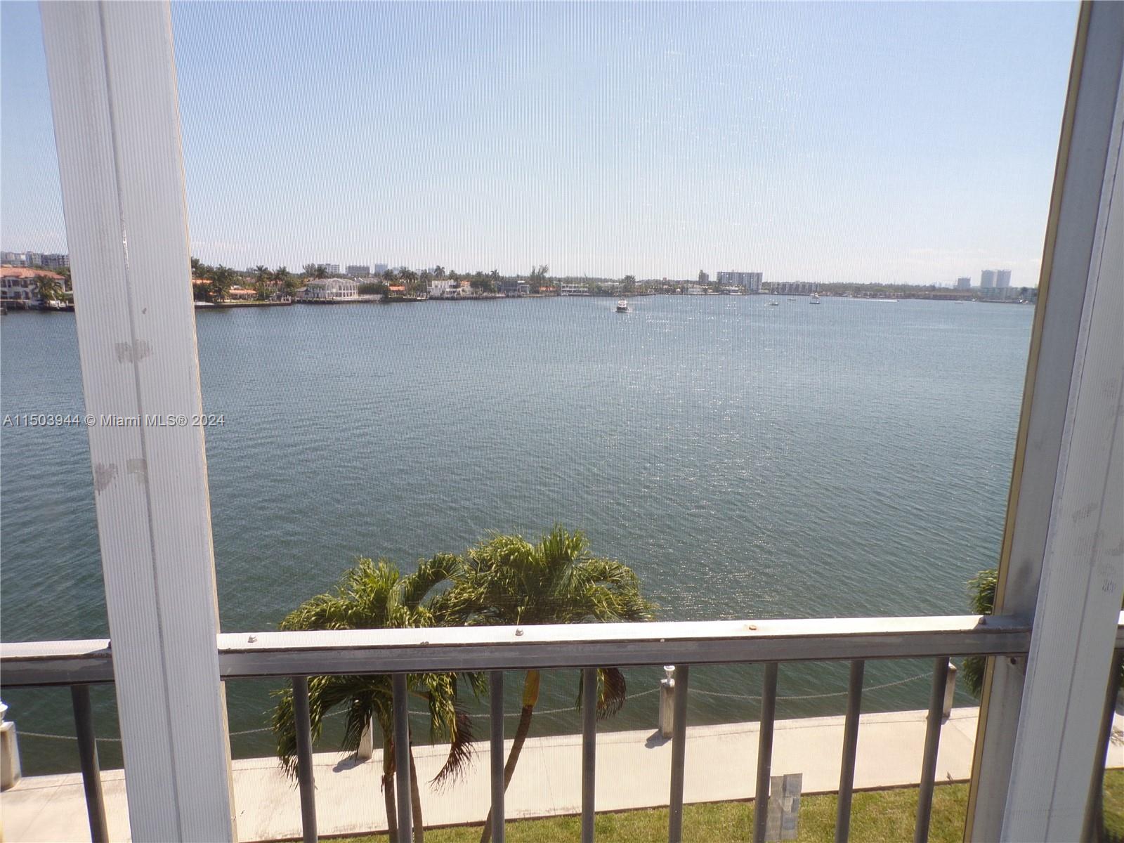 3010 Marcos Dr R403, Aventura, Florida 33160, 1 Bedroom Bedrooms, ,1 BathroomBathrooms,Residential,For Sale,3010 Marcos Dr R403,A11503944
