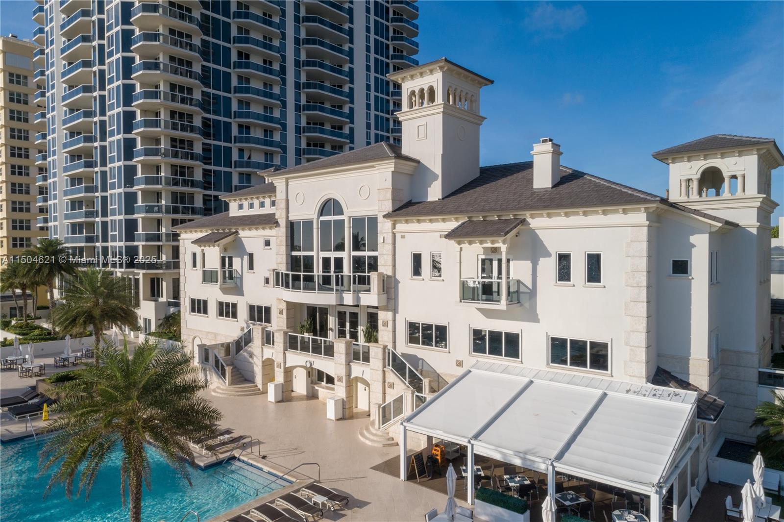 4775 Collins Ave 1602, Miami Beach, Florida 33140, 2 Bedrooms Bedrooms, ,2 BathroomsBathrooms,Residential,For Sale,4775 Collins Ave 1602,A11504621