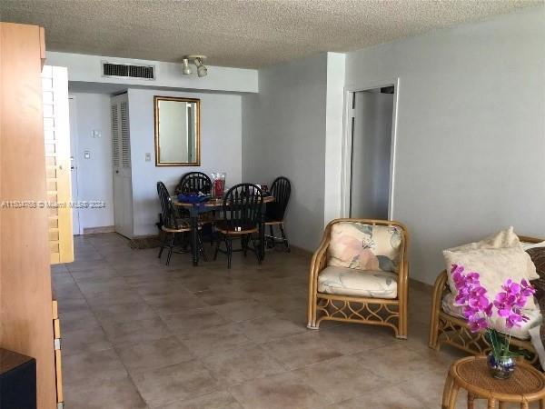 250 174th St, Sunny Isles Beach, FL, 33160 United States, 1 Bedroom Bedrooms, ,2 BathroomsBathrooms,Residential,For Sale,174th St,A11504768