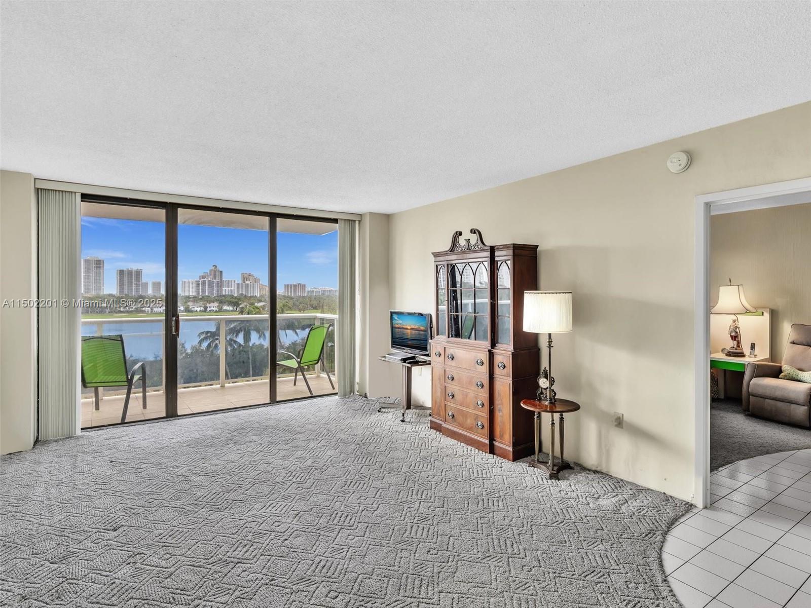 3675 N Country Club Dr 707, Aventura, Florida 33180, 1 Bedroom Bedrooms, ,1 BathroomBathrooms,Residential,For Sale,3675 N Country Club Dr 707,A11502201