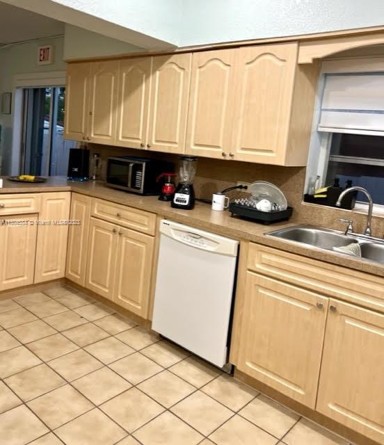3144 SW 21st St, Miami, Florida 33145, 5 Bedrooms Bedrooms, ,4 BathroomsBathrooms,Residential,For Sale,3144 SW 21st St,A11504584
