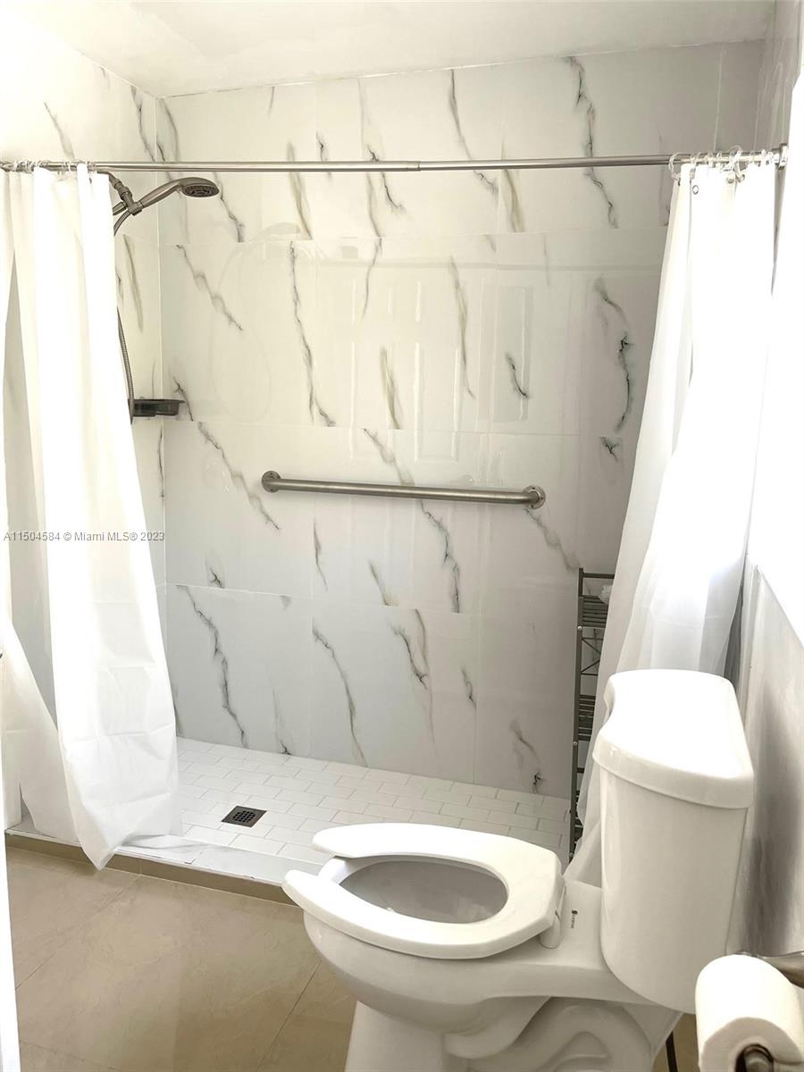 3144 SW 21st St, Miami, Florida 33145, 5 Bedrooms Bedrooms, ,4 BathroomsBathrooms,Residential,For Sale,3144 SW 21st St,A11504584