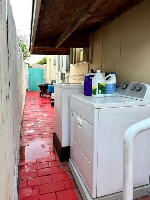 3144 SW 21st St, Miami, Florida 33145, 5 Bedrooms Bedrooms, ,4 BathroomsBathrooms,Residential,For Sale,3144 SW 21st St,A11504584