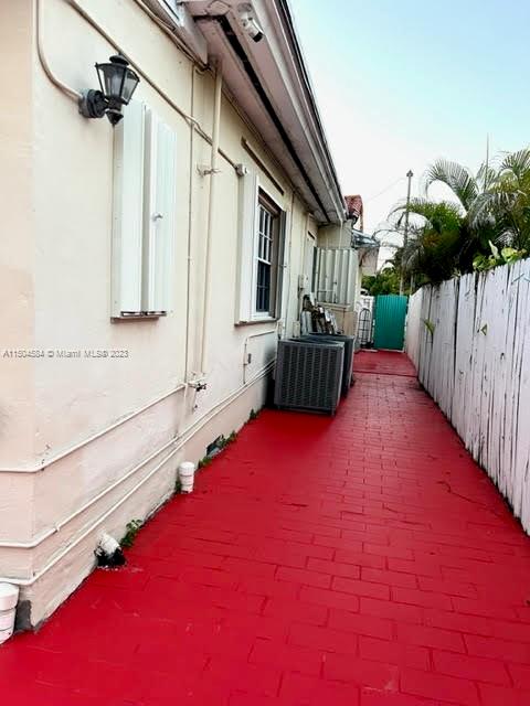 3144 SW 21st St, Miami, Florida 33145, 5 Bedrooms Bedrooms, ,4 BathroomsBathrooms,Residential,For Sale,3144 SW 21st St,A11504584