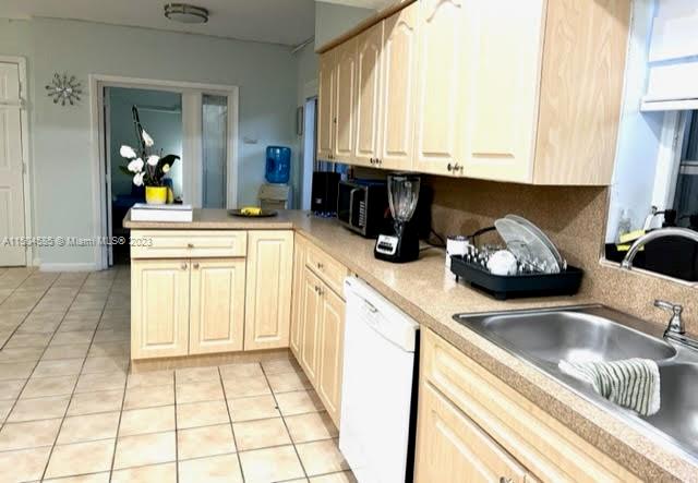 3144 SW 21st St, Miami, Florida 33145, ,Businessopportunity,For Sale,3144 SW 21st St,A11504585