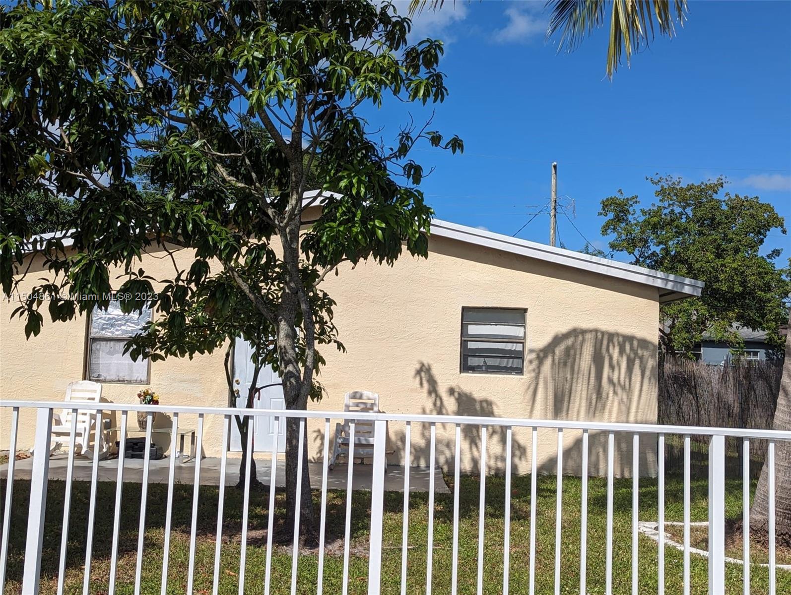 2549 4th St, Pompano Beach, FL, 33069 United States, 2 Bedrooms Bedrooms, ,2 BathroomsBathrooms,Residential,For Sale,4th St,A11504861