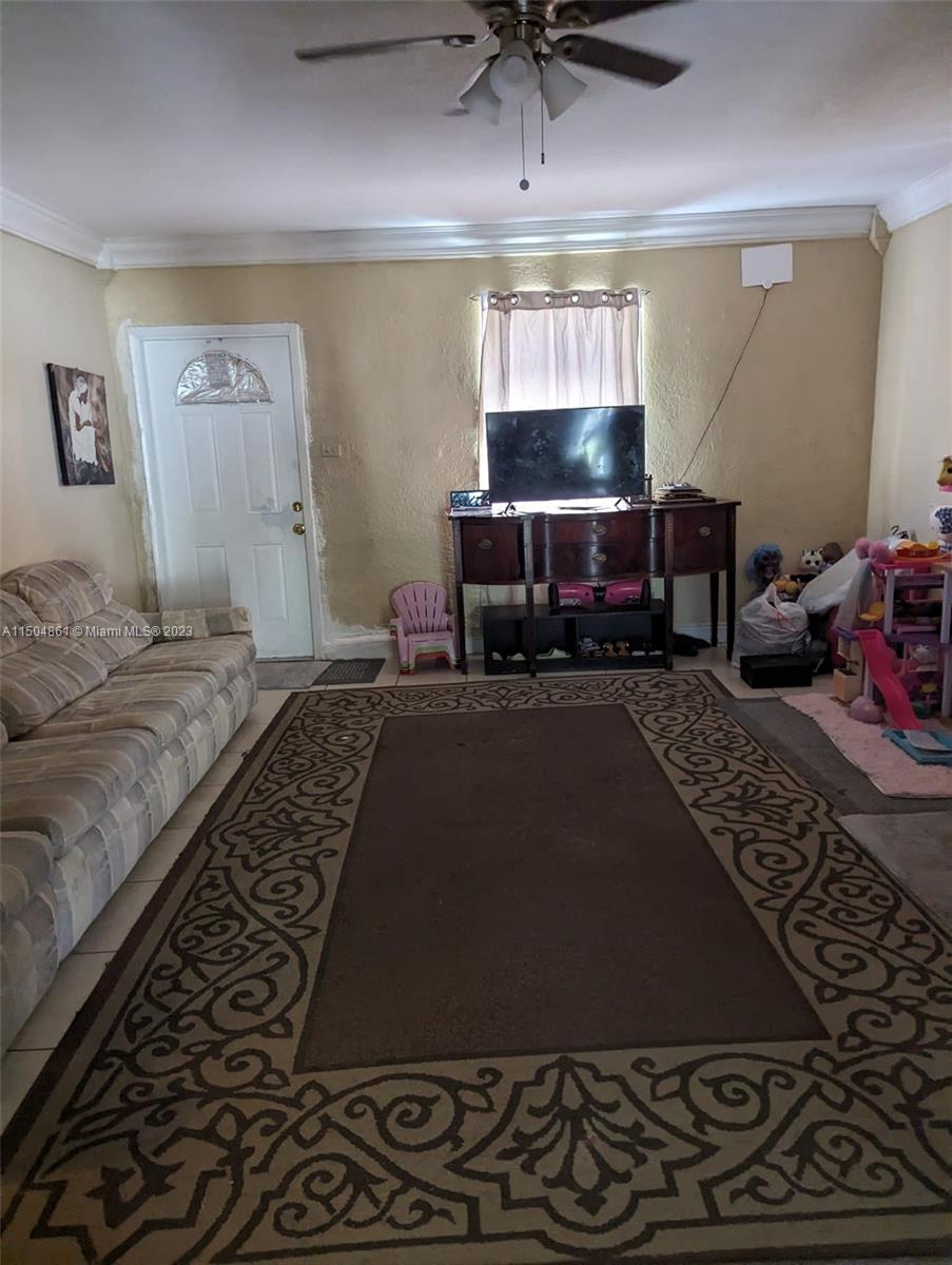 2549 4th St, Pompano Beach, FL, 33069 United States, 2 Bedrooms Bedrooms, ,2 BathroomsBathrooms,Residential,For Sale,4th St,A11504861