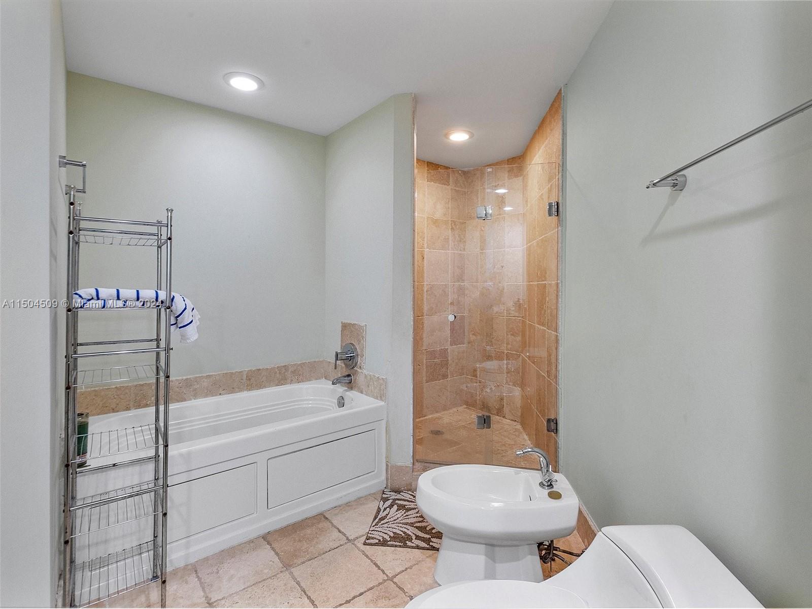 18201 Collins Ave 801A, Sunny Isles Beach, Florida 33160, 2 Bedrooms Bedrooms, ,2 BathroomsBathrooms,Residential,For Sale,18201 Collins Ave 801A,A11504509