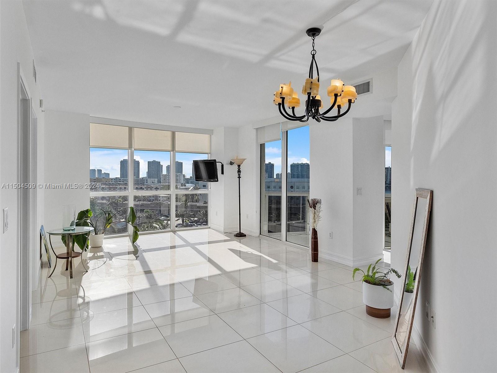18201 Collins Ave 801A, Sunny Isles Beach, Florida 33160, 2 Bedrooms Bedrooms, ,2 BathroomsBathrooms,Residential,For Sale,18201 Collins Ave 801A,A11504509