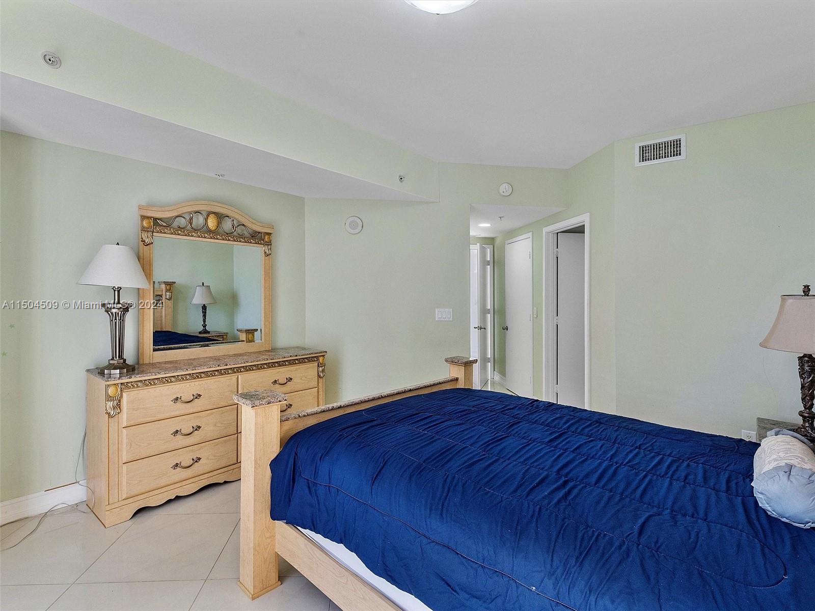 18201 Collins Ave 801A, Sunny Isles Beach, Florida 33160, 2 Bedrooms Bedrooms, ,2 BathroomsBathrooms,Residential,For Sale,18201 Collins Ave 801A,A11504509