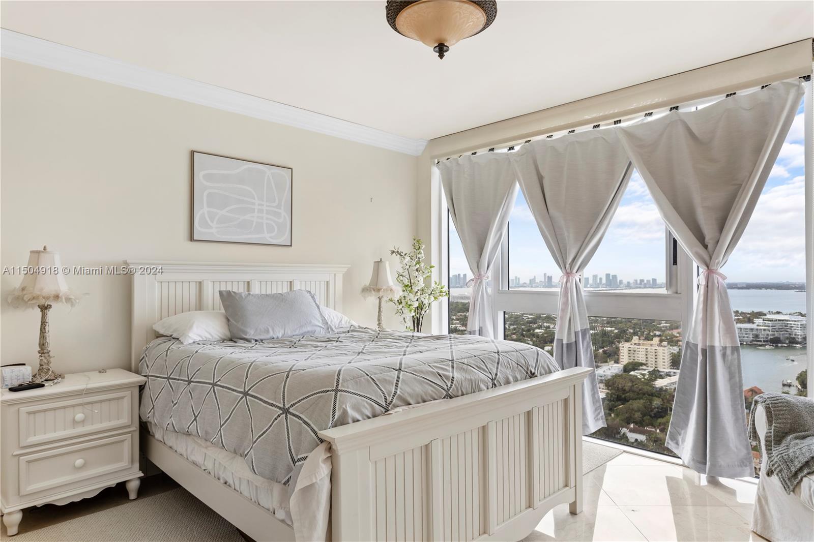 4779 Collins Ave 3407, Miami Beach, Florida 33140, 2 Bedrooms Bedrooms, ,2 BathroomsBathrooms,Residentiallease,For Rent,4779 Collins Ave 3407,A11504918