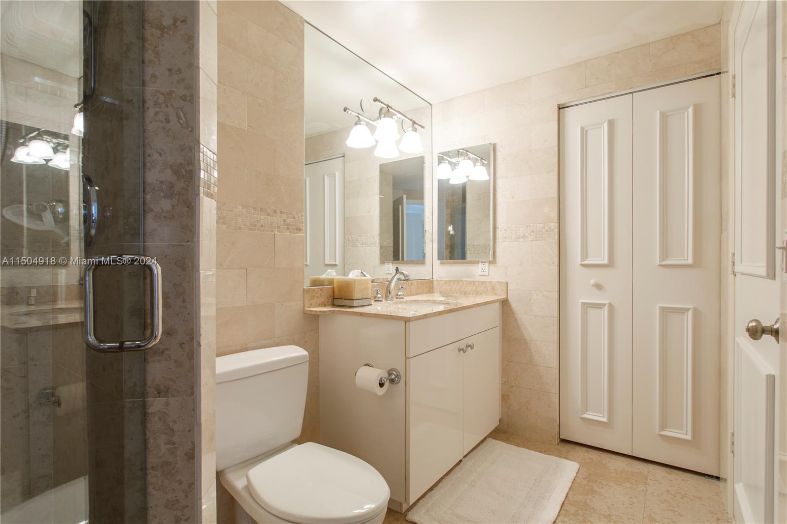 4779 Collins Ave 3407, Miami Beach, Florida 33140, 2 Bedrooms Bedrooms, ,2 BathroomsBathrooms,Residentiallease,For Rent,4779 Collins Ave 3407,A11504918