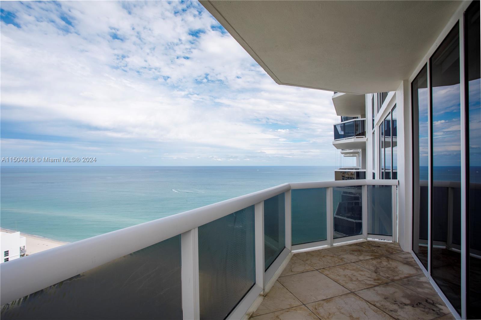 4779 Collins Ave 3407, Miami Beach, Florida 33140, 2 Bedrooms Bedrooms, ,2 BathroomsBathrooms,Residentiallease,For Rent,4779 Collins Ave 3407,A11504918