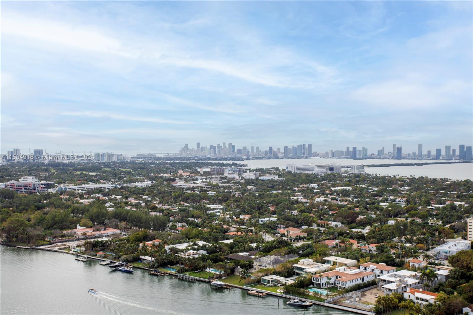 4779 Collins Ave 3407, Miami Beach, Florida 33140, 2 Bedrooms Bedrooms, ,2 BathroomsBathrooms,Residentiallease,For Rent,4779 Collins Ave 3407,A11504918