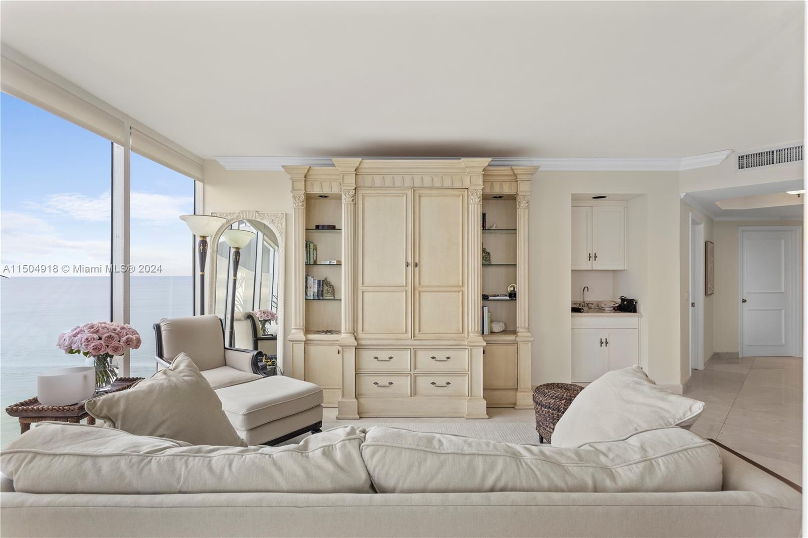 4779 Collins Ave 3407, Miami Beach, Florida 33140, 2 Bedrooms Bedrooms, ,2 BathroomsBathrooms,Residentiallease,For Rent,4779 Collins Ave 3407,A11504918