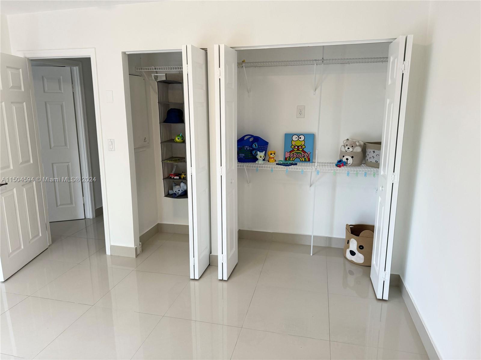 3557 Estepona Ave 25-B-1, Doral, Florida 33178, 3 Bedrooms Bedrooms, 7 Rooms Rooms,2 BathroomsBathrooms,Residential,For Sale,3557 Estepona Ave 25-B-1,A11504594