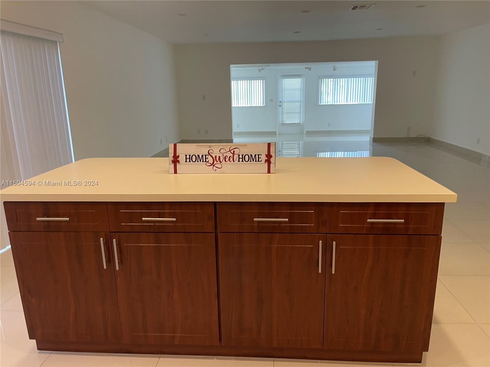 3557 Estepona Ave 25-B-1, Doral, Florida 33178, 3 Bedrooms Bedrooms, 7 Rooms Rooms,2 BathroomsBathrooms,Residential,For Sale,3557 Estepona Ave 25-B-1,A11504594