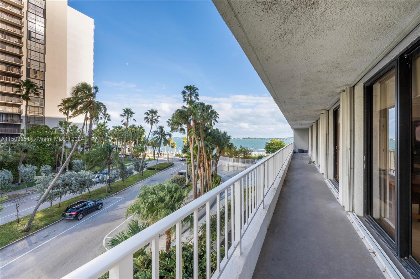 200 SE 15th Rd 4I & 4H, Miami, Florida 33129, 3 Bedrooms Bedrooms, ,2 BathroomsBathrooms,Residential,For Sale,200 SE 15th Rd 4I & 4H,A11503251