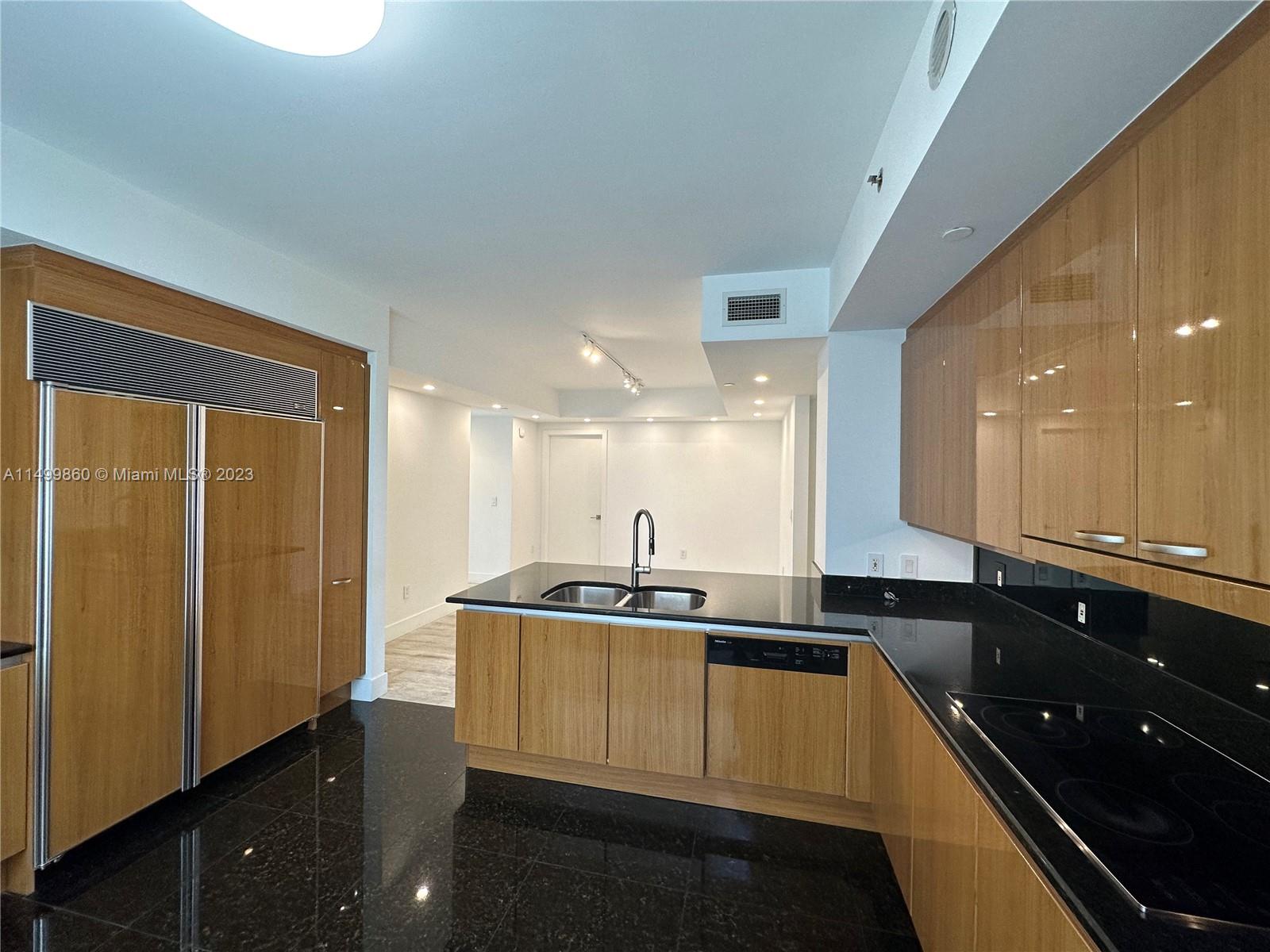 791 Crandon Blvd, Key Biscayne, FL, 33149 United States, 3 Bedrooms Bedrooms, ,2 BathroomsBathrooms,Residential,For Sale,Crandon Blvd,A11499860