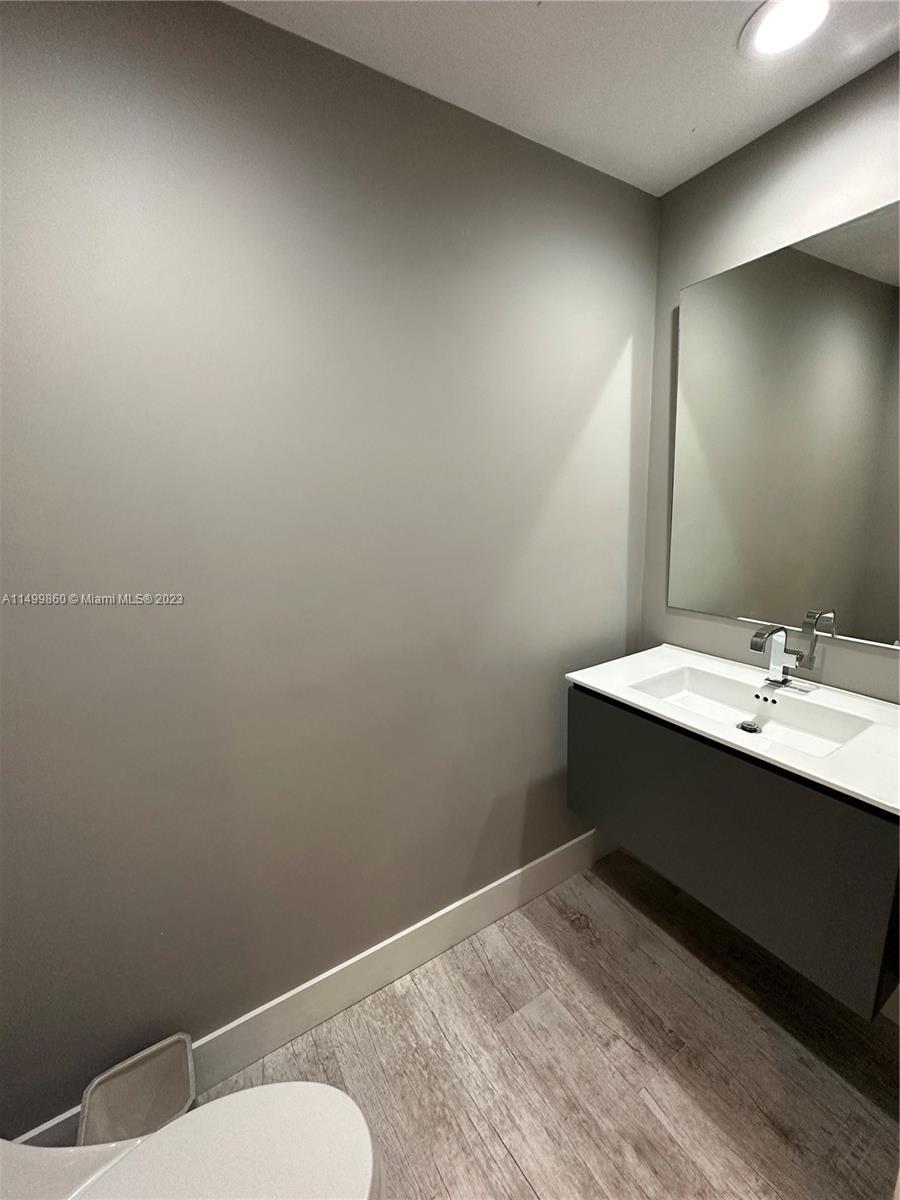 791 Crandon Blvd, Key Biscayne, FL, 33149 United States, 3 Bedrooms Bedrooms, ,2 BathroomsBathrooms,Residential,For Sale,Crandon Blvd,A11499860