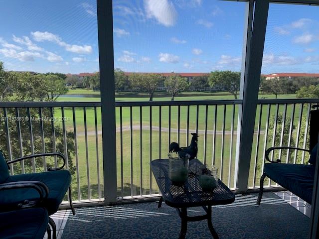 900 128th Ave, Pembroke Pines, FL, 33027 United States, 2 Bedrooms Bedrooms, ,2 BathroomsBathrooms,Residential,For Sale,128th Ave,A11493863