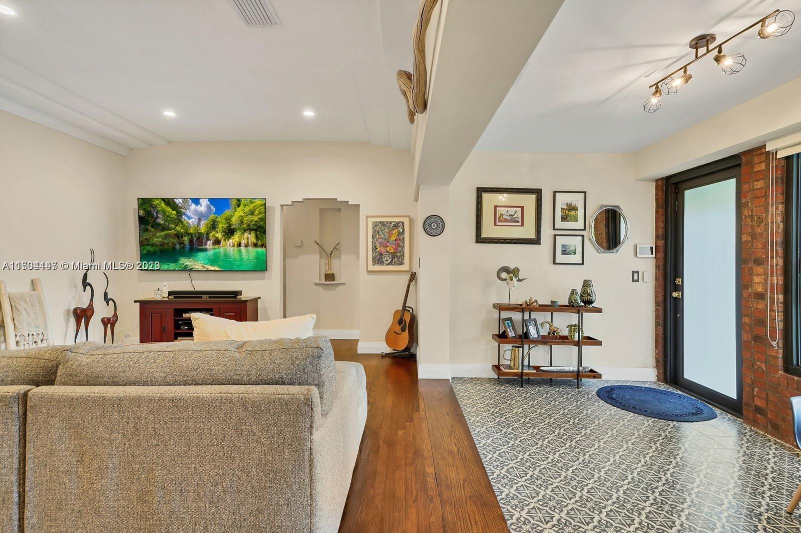 45 NE 98th St, Miami Shores, Florida 33138, 3 Bedrooms Bedrooms, ,2 BathroomsBathrooms,Residentiallease,For Rent,45 NE 98th St,A11504147