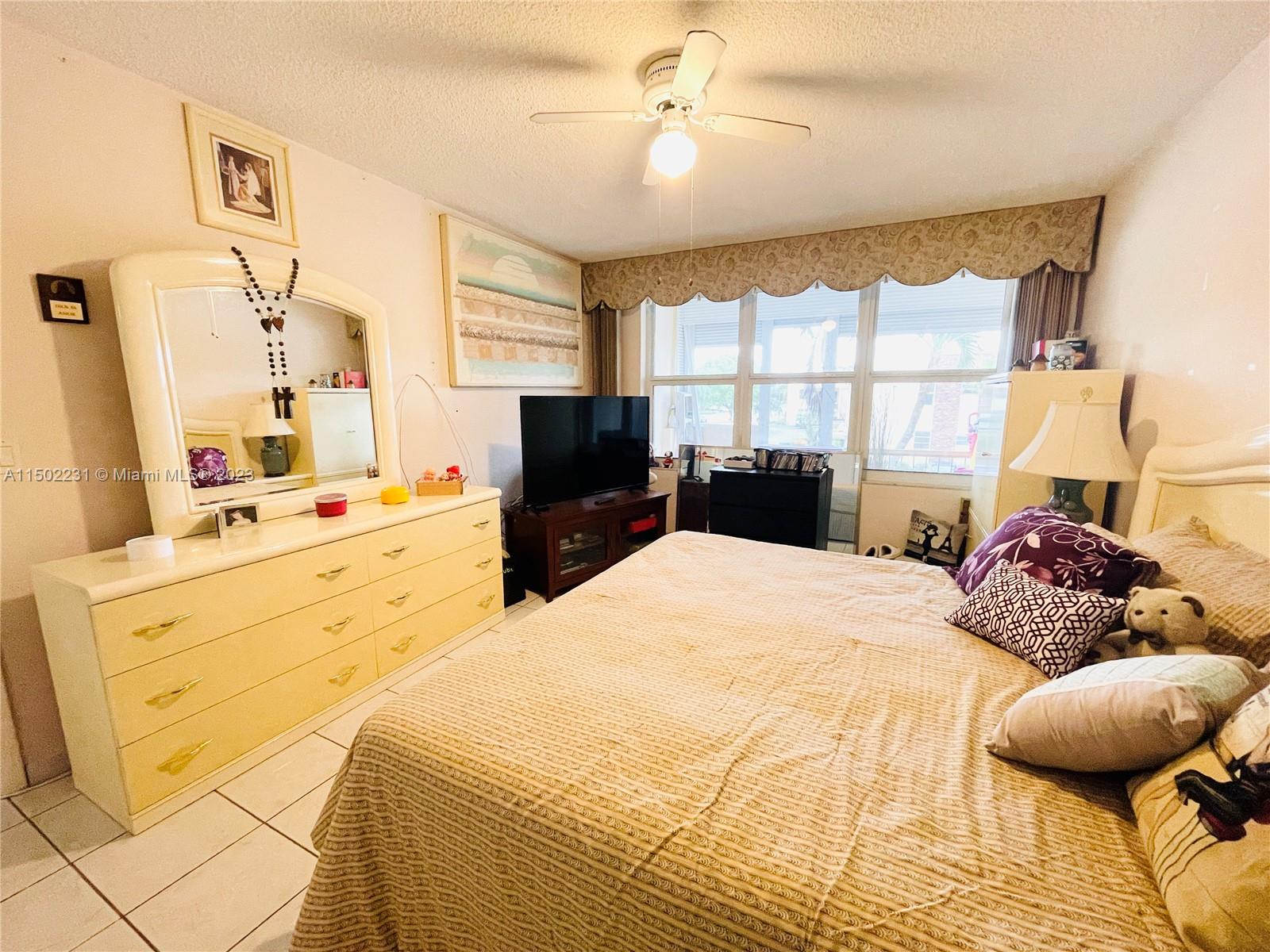 1250 Atlantic Shores Blvd 119, Hallandale Beach, Florida 33009, 1 Bedroom Bedrooms, ,1 BathroomBathrooms,Residential,For Sale,1250 Atlantic Shores Blvd 119,A11502231