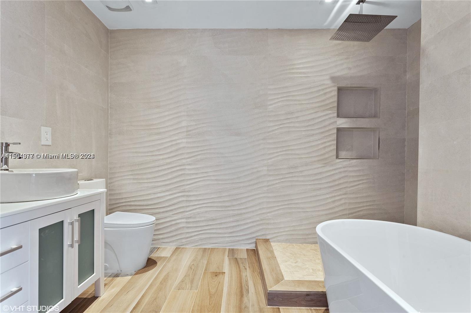 3011 Royal Palm Ave, Miami Beach, Florida 33140, 5 Bedrooms Bedrooms, ,5 BathroomsBathrooms,Residentiallease,For Rent,3011 Royal Palm Ave,A11504377