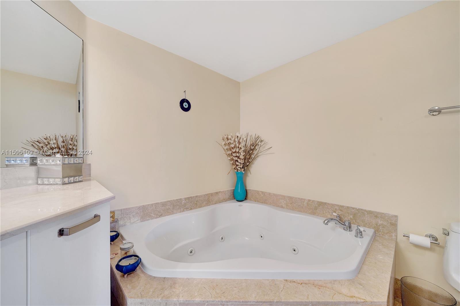 2001 Ocean Blvd, Fort Lauderdale, FL, 33305 United States, 3 Bedrooms Bedrooms, ,3 BathroomsBathrooms,Residential,For Sale,Ocean Blvd,A11505109